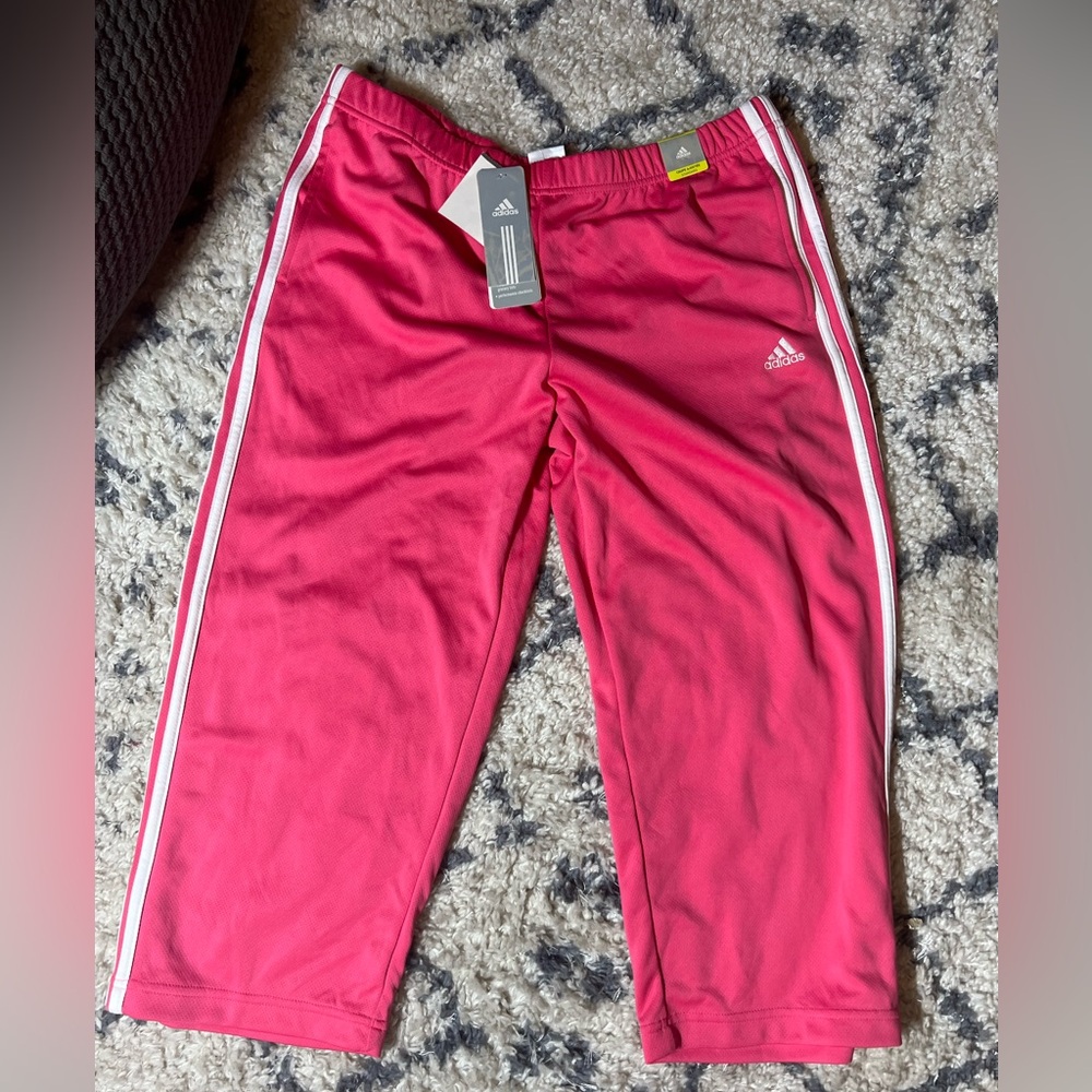 NWT Adidas essential wick capris bright pink and white womens L